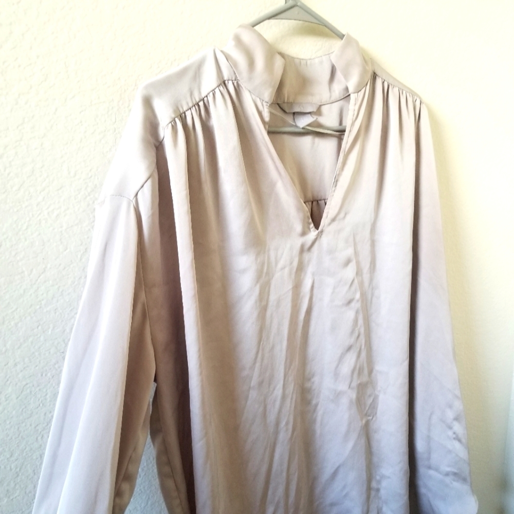 Long sleeve dressy shirt